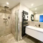 Smart Haus Azur 812 Апартаменты *